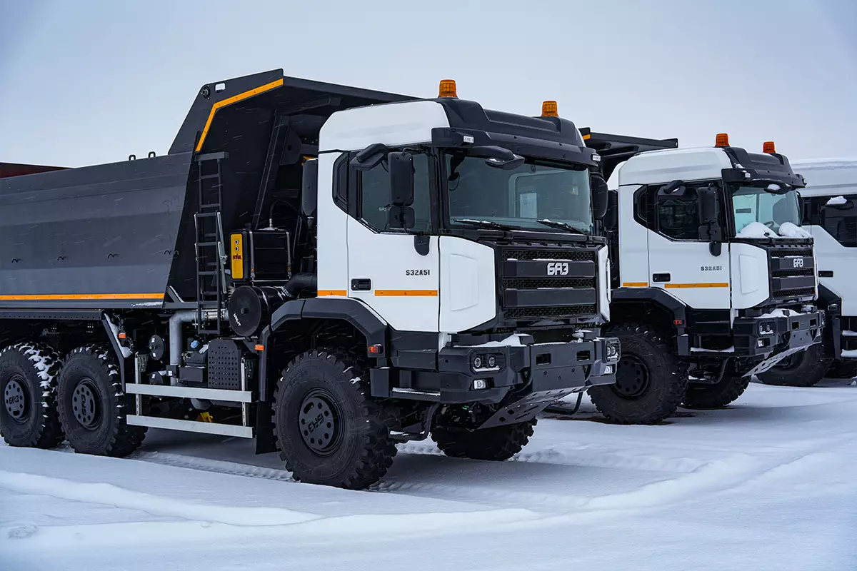 На данный момент предприятие произвело 45 грузовиков с момента запуска завода в декабре 2025 г.