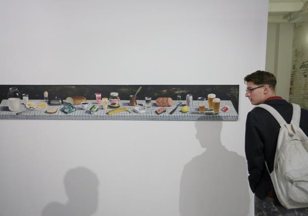 Натюрморт Антона Тотибадзе имеет загадочное название «Пап, а давай сегодня в зоопарк»