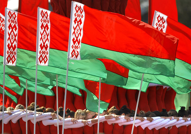 Белоруссия затруднила гражданам покупку валюты под флагом защиты финансового суверенитета