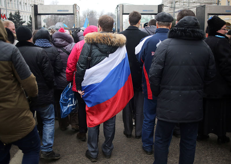 Шествие сторонников ввода войск

Шествие в Москве в поддержку соотечественников на Украине