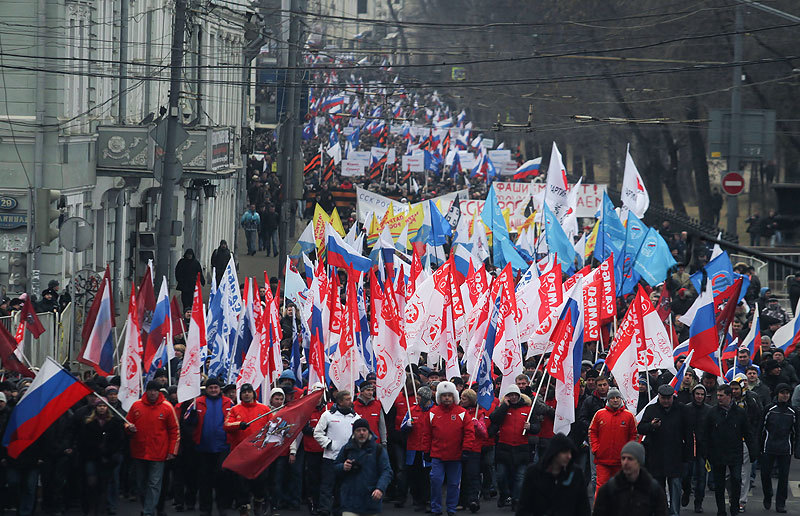 Шествие сторонников ввода войск

Шествие в Москве в поддержку соотечественников на Украине