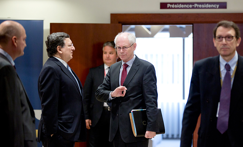 Руководитель ЕК Жозе Мануэл Баррозу и председатель ЕС Херман ван Ромпей