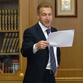 Игорь Шувалов