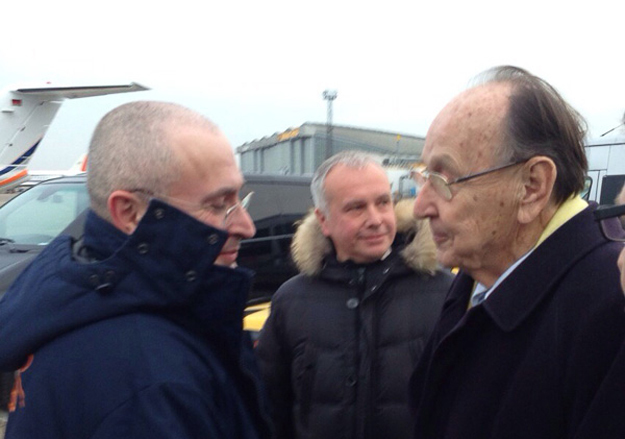 Ходорковский и бывший министр иностранных дел Германии Ганс-Дитрих Геншер в Берлине