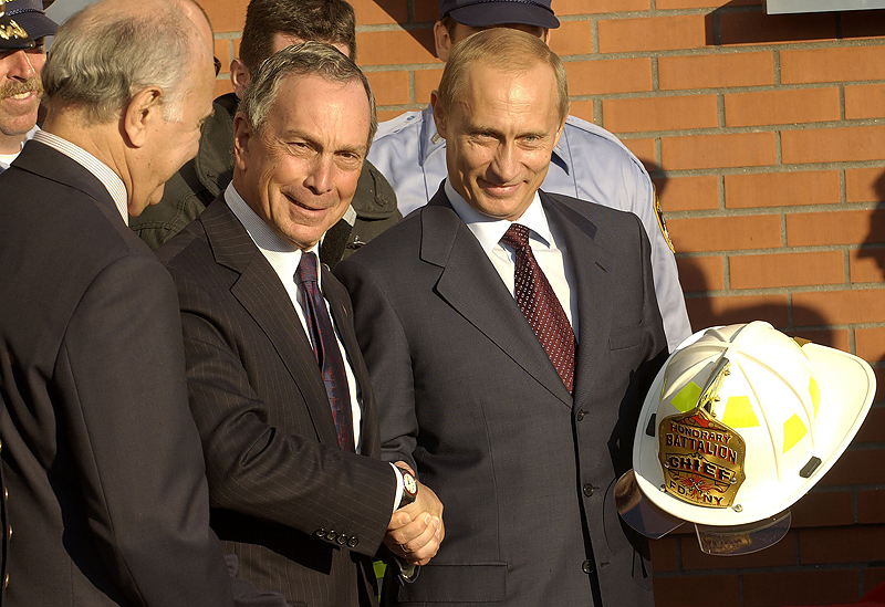 Мэр Нью-Йорка Майкл Блумберг и президент России Владимир Путин, 2003 г.