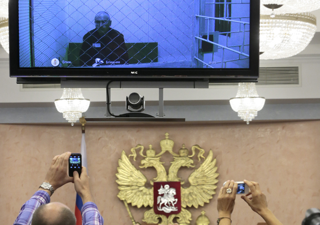 Трансляцию через интернет впервые опробовали на процессе  над Михаилом Ходорковским