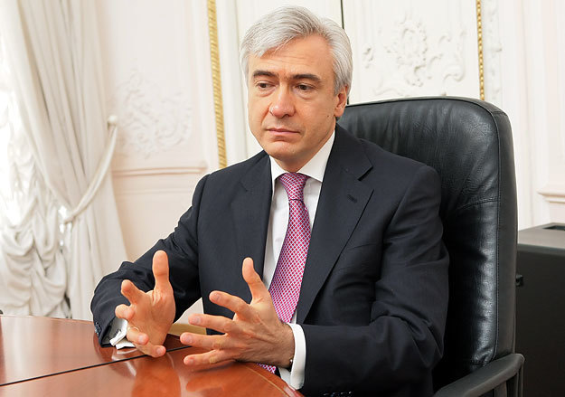 Президент банка Олег Шигаев не хочет возвращать акции БТД