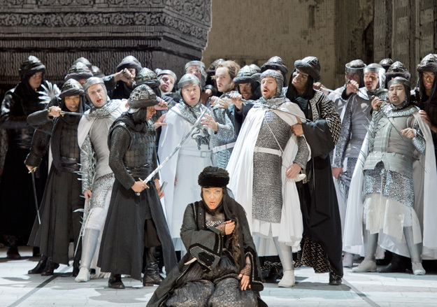 Христиан и мусульман отличить легко - по цвету