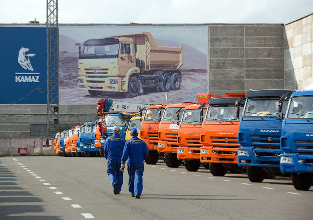 «Камазу» нужна предоплата за грузовики