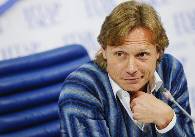 Валерий Карпин