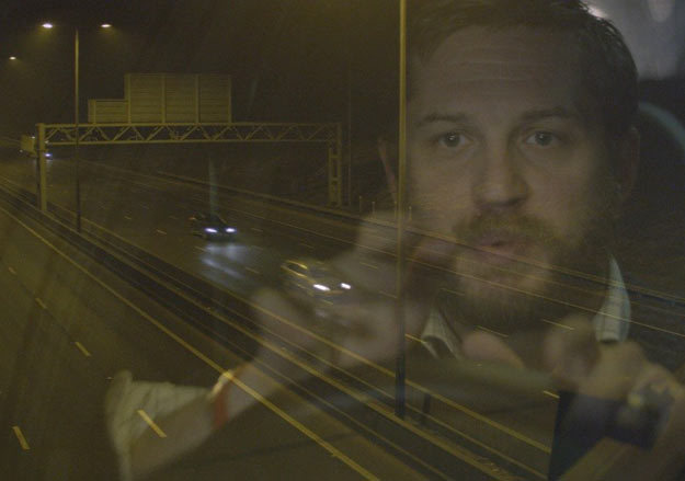 Задачу полтора часа показывать одного человека за рулем оператор Харис Замбарлукос решает не без блеска