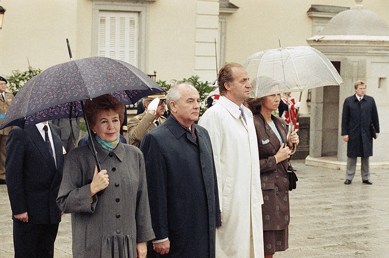 Хуан Карлос I c президентом СССР Михаилом Горбачевым в Мадриде, 1990 г.