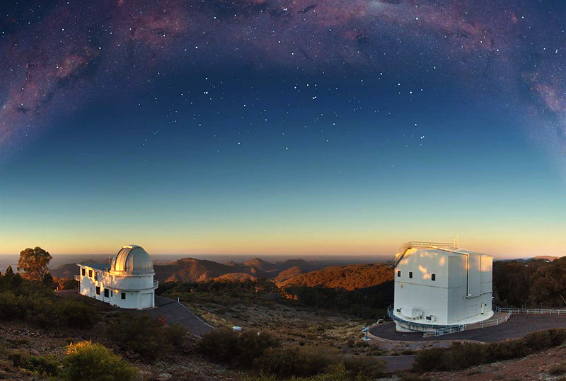 Австралия 

1.Австралийский национальный университет (Australian National University), на фото 
2.Мельбурнский университет (University of Melbourne)
3 Сиднейский университет (University of Sydney)
4. Университет Аделаиды (University of Adelaide)
5. Университет Западной Австралии (University of Western Australia)
6. Университет Квинсленда (University of Queensland)
7. Университет Маккуори (Macquarie University)
8. Университет Монаш (Monash University)
9. Университет Нового Южного Уэльса (University of New South Wales)