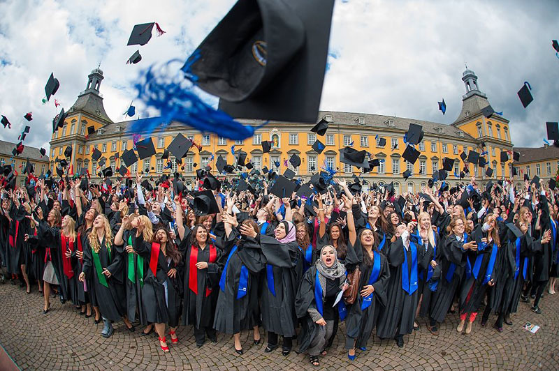 Германия

49. Рейнский Боннский университет имени Фридриха Вильгельма (University of Bonn), на фото
50. Вестфальский университет имени Вильгельма (University of Münster)
51. Гамбургский университет (University of Hamburg)
52. Гейдельбергский университет имени Рупрехта и Карла (University of Heidelberg)
53. Геттингенский университет имени Георга Августа (Georg August University Gottingen)
54. Дрезденский технический университет (Dresden University of Technology)
55. Кельнский университет (University of Koeln)
56. Кильский университет имени Христиана Альбрехта (University of Kiel)
57. Мюнхенский технический университет (Technical University of Munich)
58. Мюнхенский университет имени Людвига - Максимилиана (Ludwig - Maximilians - University of Munich)
59. Рейнско-Вестфальский технический университет Ахена (RWTH Aachen University)
60. Технологический институт Карлсруэ  (Karlsruhe Institute of Technology)
61. Тюбингенский университет имени Эберхарда и Карла (University of Tubingen)
62. Университет имени Фридриха - Александра в Эрлангене и Нюрнберге (University of Erlangen-Nuremberg)
63. Фрайбургский университет имени Альберта и Людвига (University of Freiburg)
64. Франкфуртский университет имени Иоганна Вольфганга Гёте (Goethe University Frankfurt am Main)
65. Майнцский университет Иоганна Гутенберга (Johannes Gutenberg University of Mainz)
66. Рурский университет в Бохуме (Ruhr-Universität Bochum)
67. Шарите - Медицинский университет Берлина (Charité - Universitäts medizin Berlin)