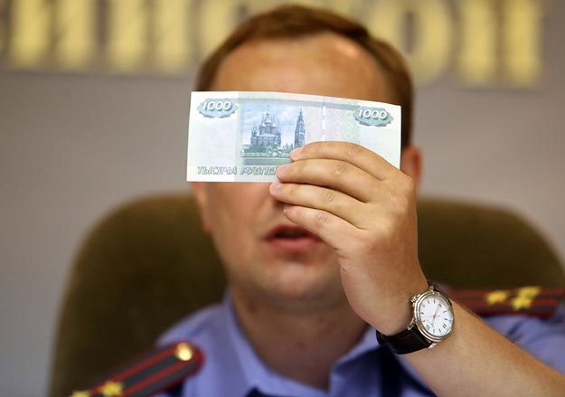 Бывшим подчиненным Дениса Сугробова (на фото) пару месяцев будет не до проверок