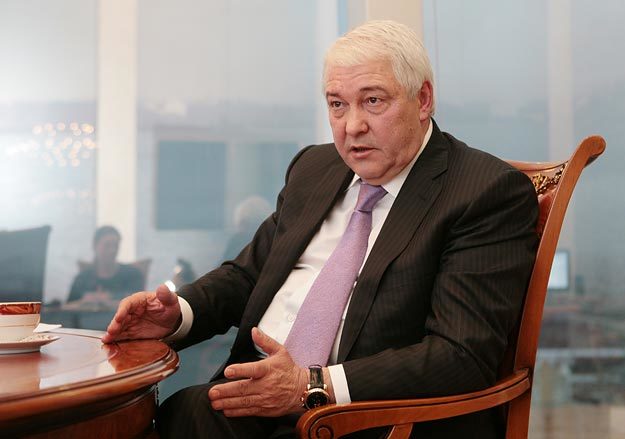 Александр Савельев смотрит в будущее с осторожностью