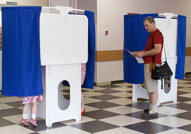 Евгений Разумный для Ведомостей