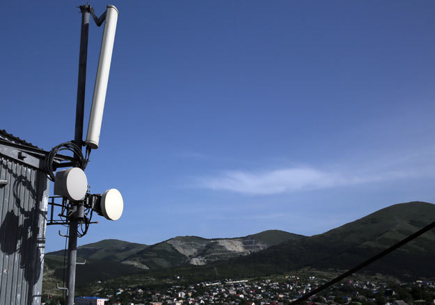 В Крыму уже устанавливается оборудование российского оператора, но пока не ясно какого