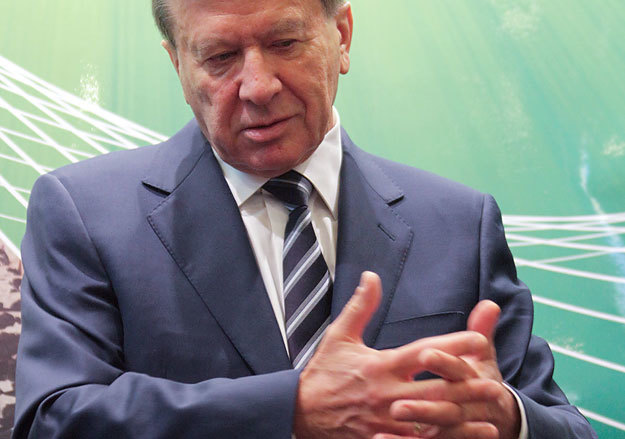 Виктор Зубков пытается убедить правительство позволить «Газпрому» побольше заработать