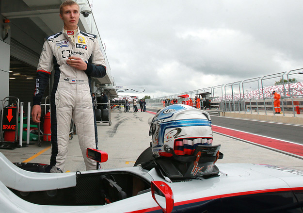 Про партнерство Sauber и российских инвесторов точно известно одно: пилотом команды станет сын одного из предполагаемых инвесторов - Сергей Сироткин (на фото). Возможно, этим партнерство и ограничится