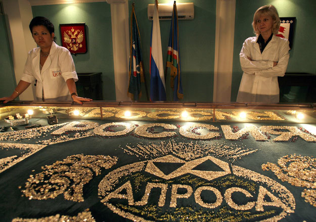 В ходе предстоящего IPO акции «Алросы» могут купить и физические лица.