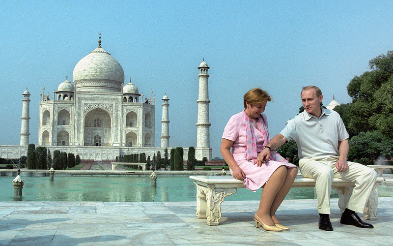 2000 год. Владимир и Людмила Путины у Тадж-Махала