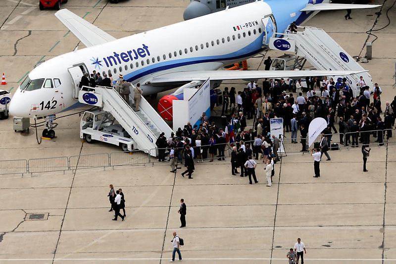 Sukhoi Superjet 100 под логотипом Interjet – крупнейшего мексиканского перевозчика