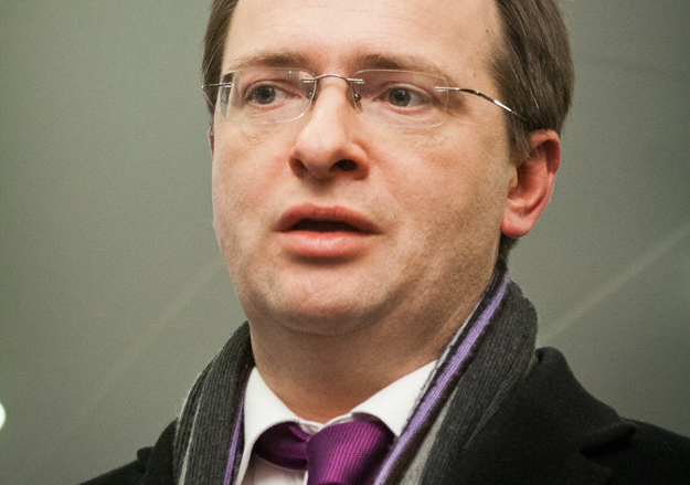 Владимир Мединский получил обещание "отработать вопрос" с Минкомсвязи