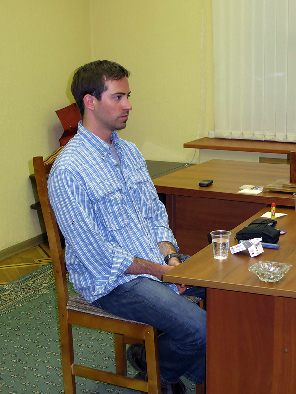 Третий секретарь политического отдела посольства США в Москве Фогл Райан Кристофер в приемной ФСБ