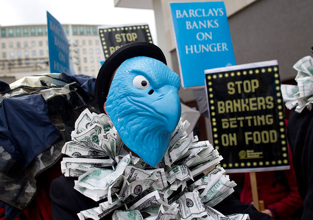 Ни скандал со ставками LIBOR, ни жалобы акционеров, ни уличные протесты не помешали бренду Barclays подорожать на 34%