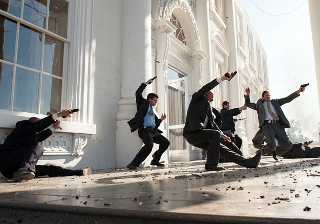 В «Падении Олимпа» охранников Белого дома косят северокорейские пулеметы