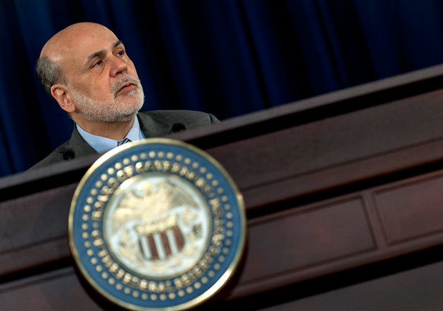 Чтобы не спугнуть инвесторов, Бену Бернанке приходится тщательно подбирать слова.