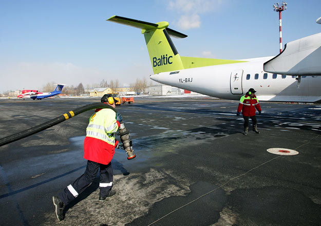 Конкуренция заправщиков снижает цену топлива