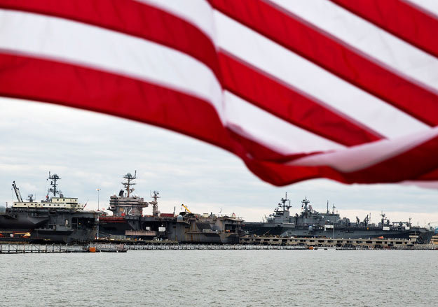 Большая часть сокращения бюджета приходится на военные ведомства