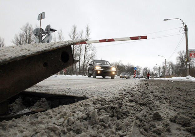 РПД берется сделать платными те переезды, где среднее время ожидания больше 20 минут