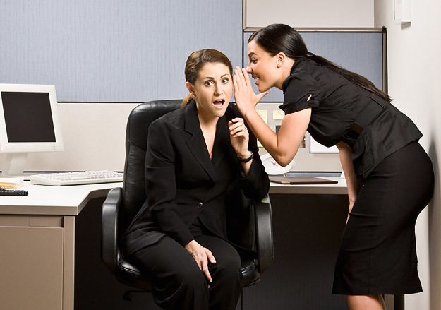 Умелый руководитель выигрывает даже от распространения сплетен