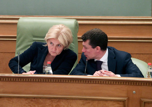 Вице-премьер Ольга Голодец и министр труда Максим Топилин (на фото) считают, что лучший способ сохранить накопительную часть пенсий - отдать ее государству.