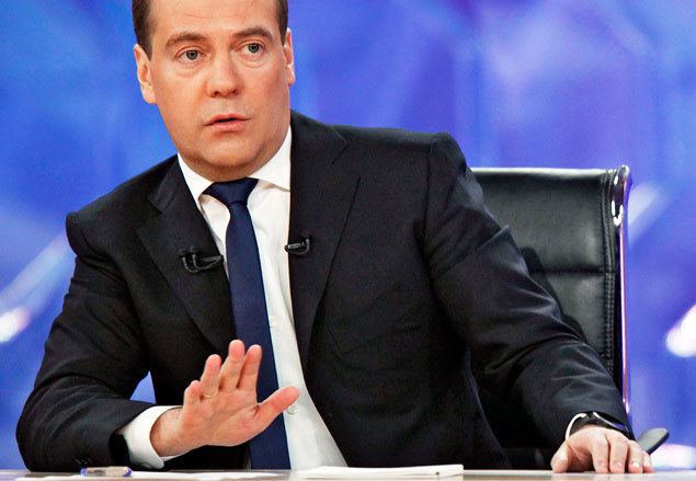 Дмитрий Медведев решил ограничить стоимость кредитов