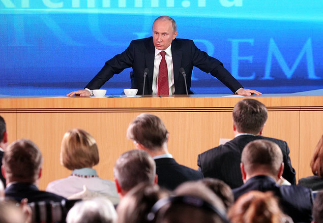 Президенту пришлось восемь раз ответить на вопрос про усыновление