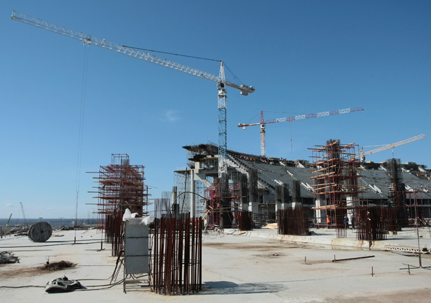 Строительство стадиона на Крестовском острове началось в 2006 г.
