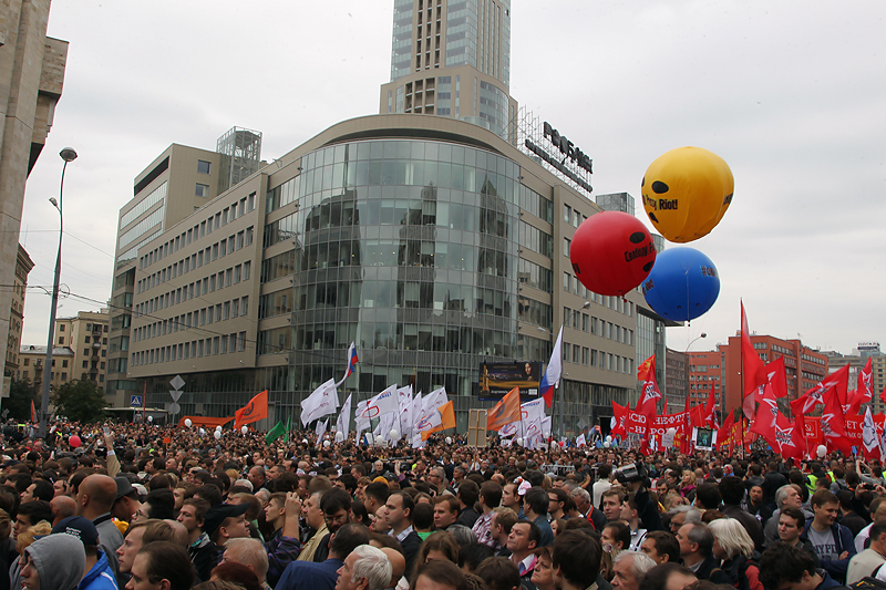 Денис Абрамов