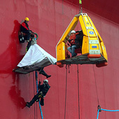 Denis Sinyakov HANDOUT