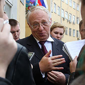 С.Николаев