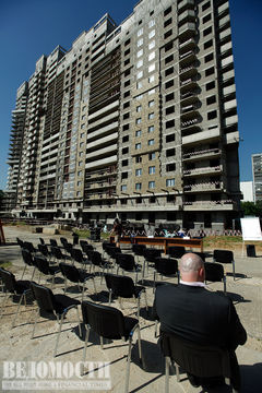 Недостроенный дом в жилом квартале «Кутузовская миля».