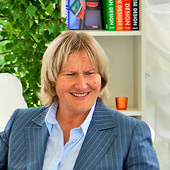 Елена Батурина