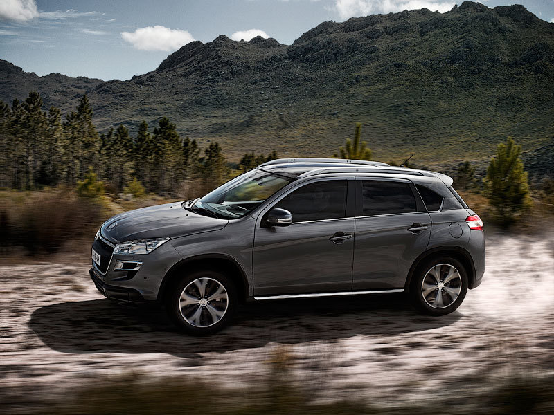 Мотор Peugeot 4008 честно демонстрирует свои 150 «лошадей», хотя на мустангов они не тянут, особенно на узких серпантинах вокруг курортного Кашкайша