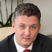 Питер Чаквари