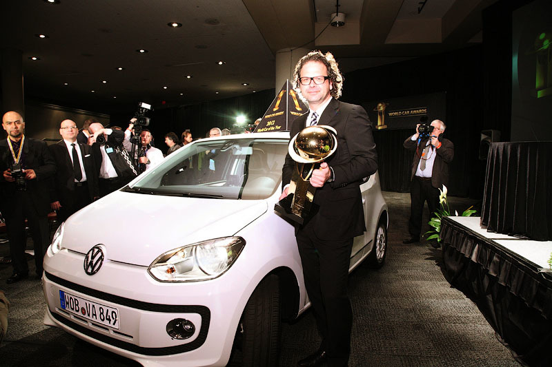 Микролитражный Volkswagen up! выбран Мировым автомобилем года (2012 World Car of the Year)