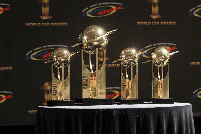 В жюри конкурса входят 64 журналиста автомобильных изданий из 25 стран мира, трое из них — специалисты из России