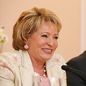 Е.Кузьмина